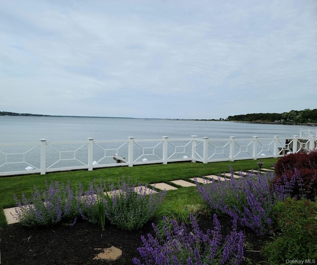 62 Canoe Place Road - Photo 6