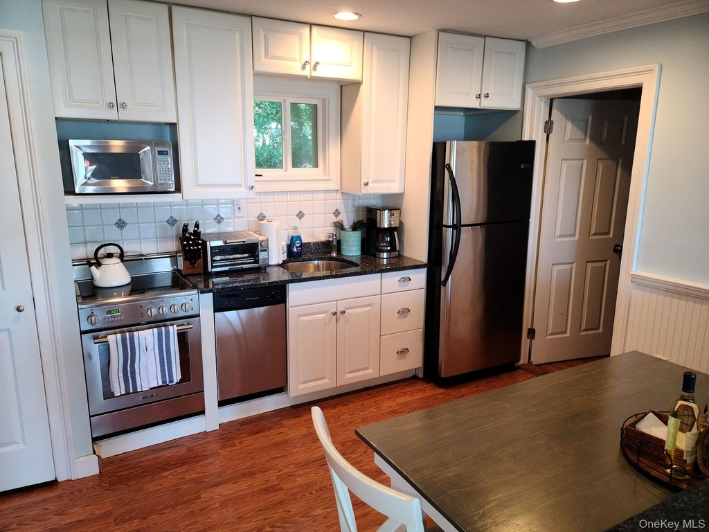 62 Canoe Place Road - Photo 8