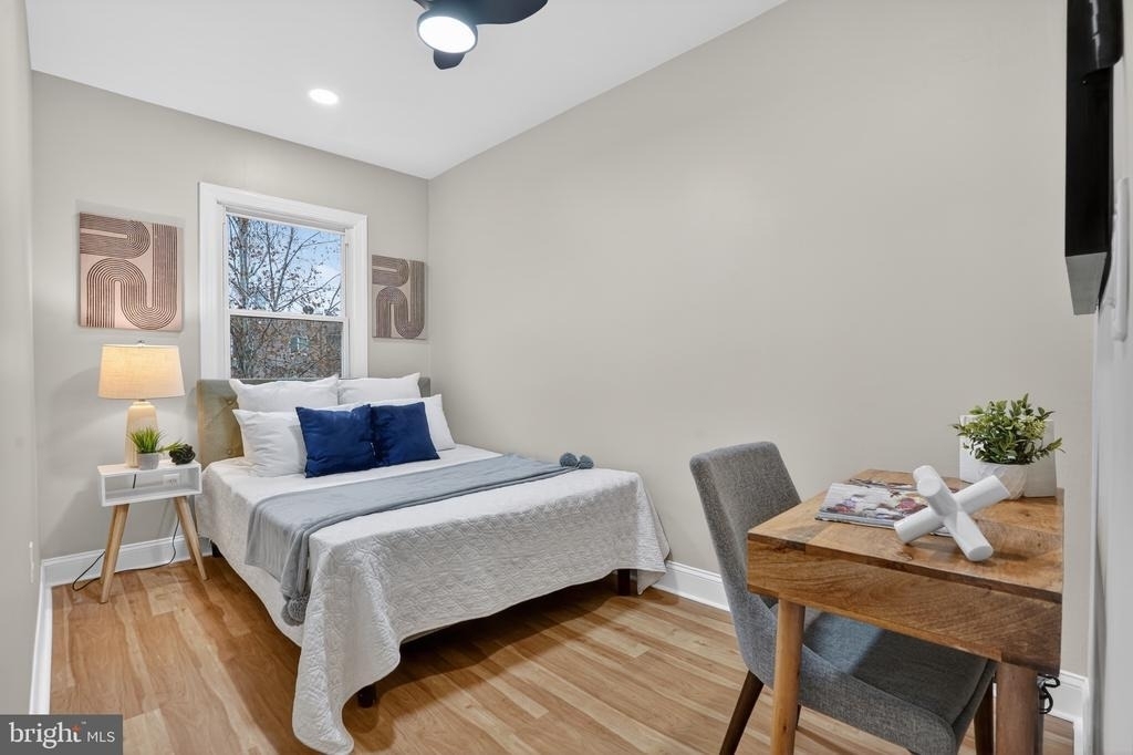 212 36th Street Ne - Photo 12