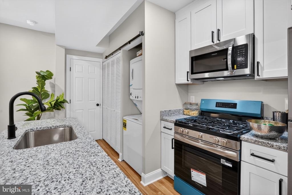 212 36th Street Ne - Photo 4