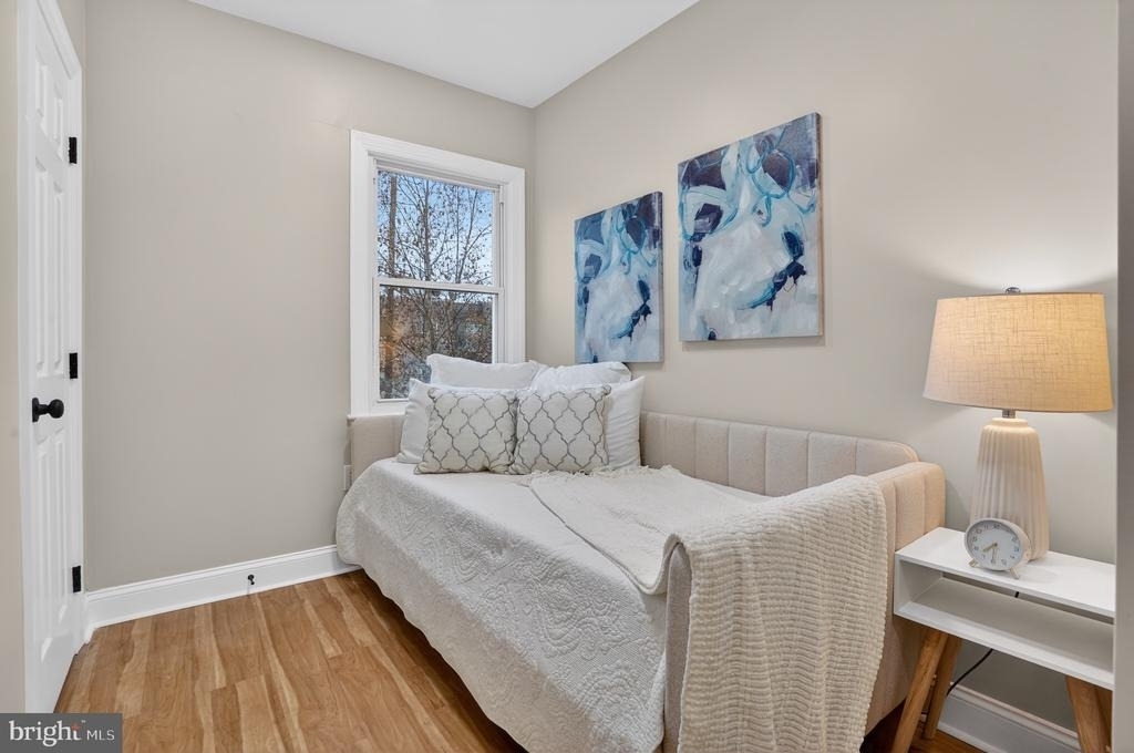 212 36th Street Ne - Photo 11