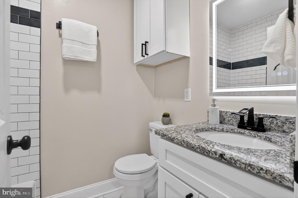 212 36th Street Ne - Photo 14