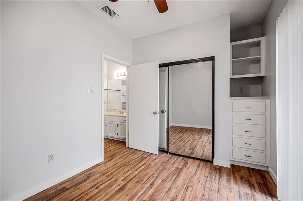 2210 Pearl St - Photo 10