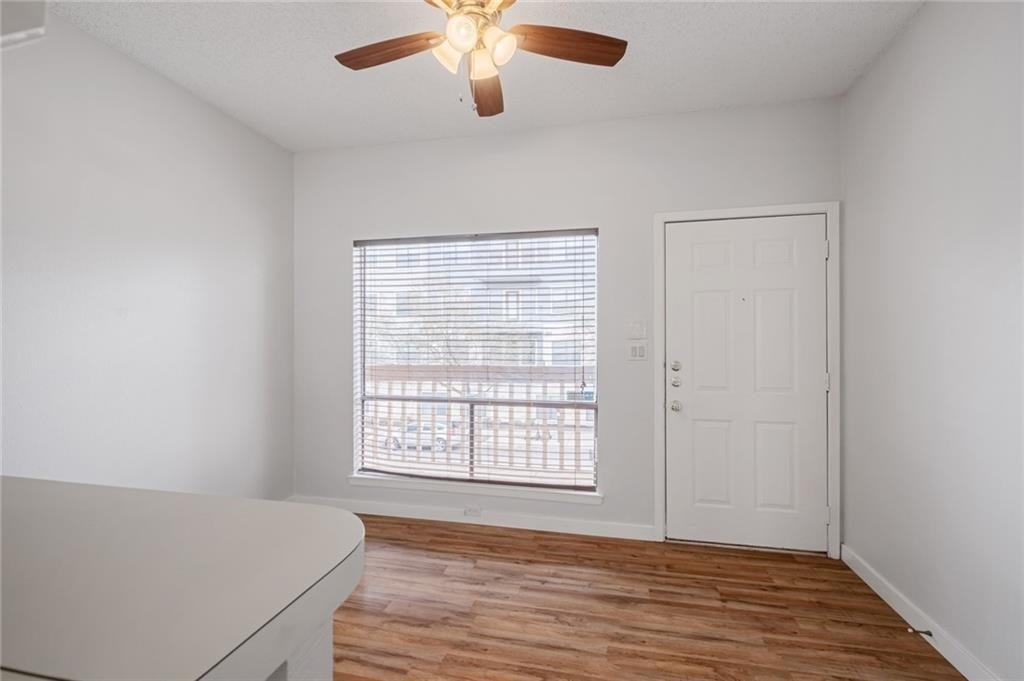 2210 Pearl St - Photo 1