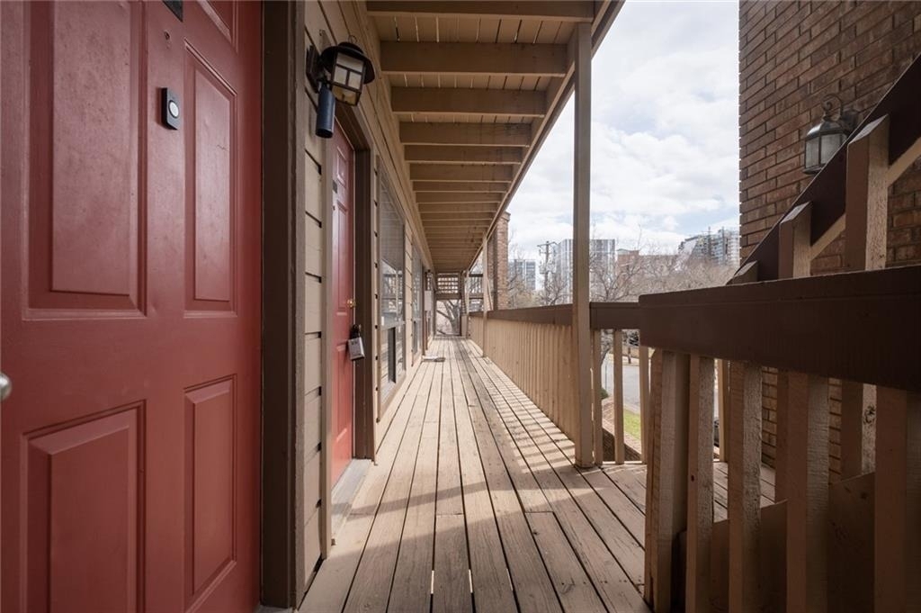 2210 Pearl St - Photo 13
