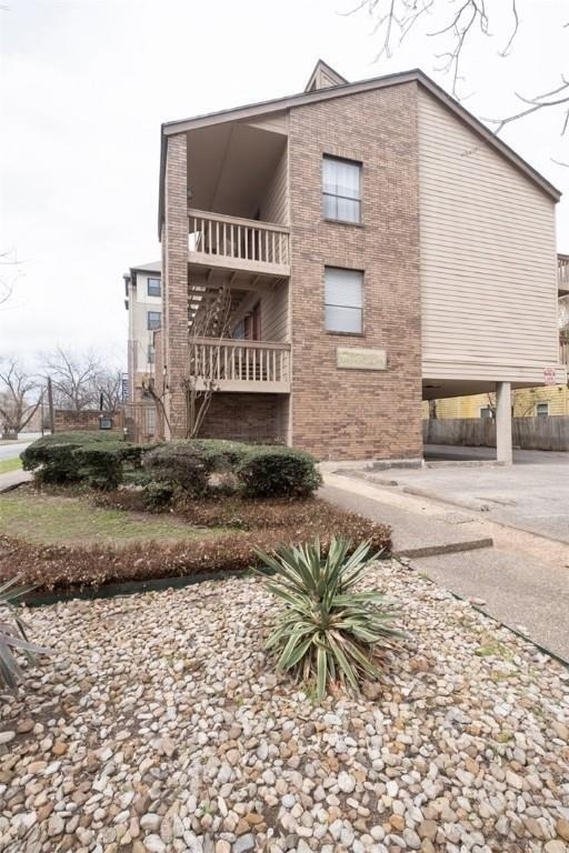 2210 Pearl St - Photo 15