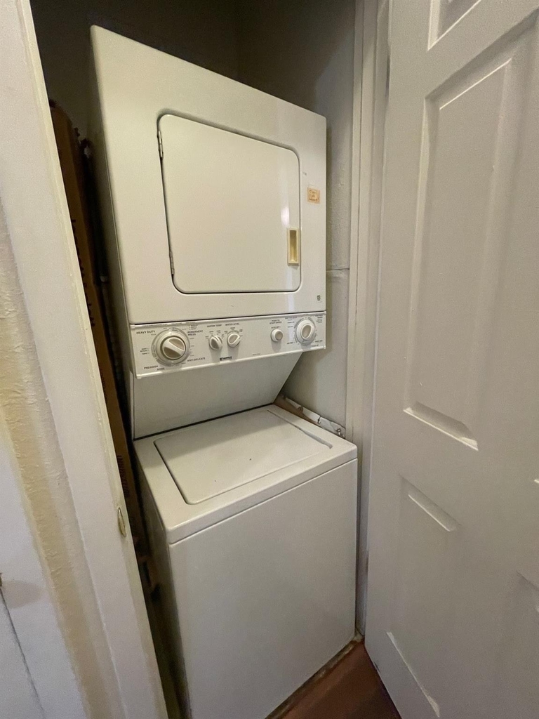 715 W 22 1/2 St - Photo 11