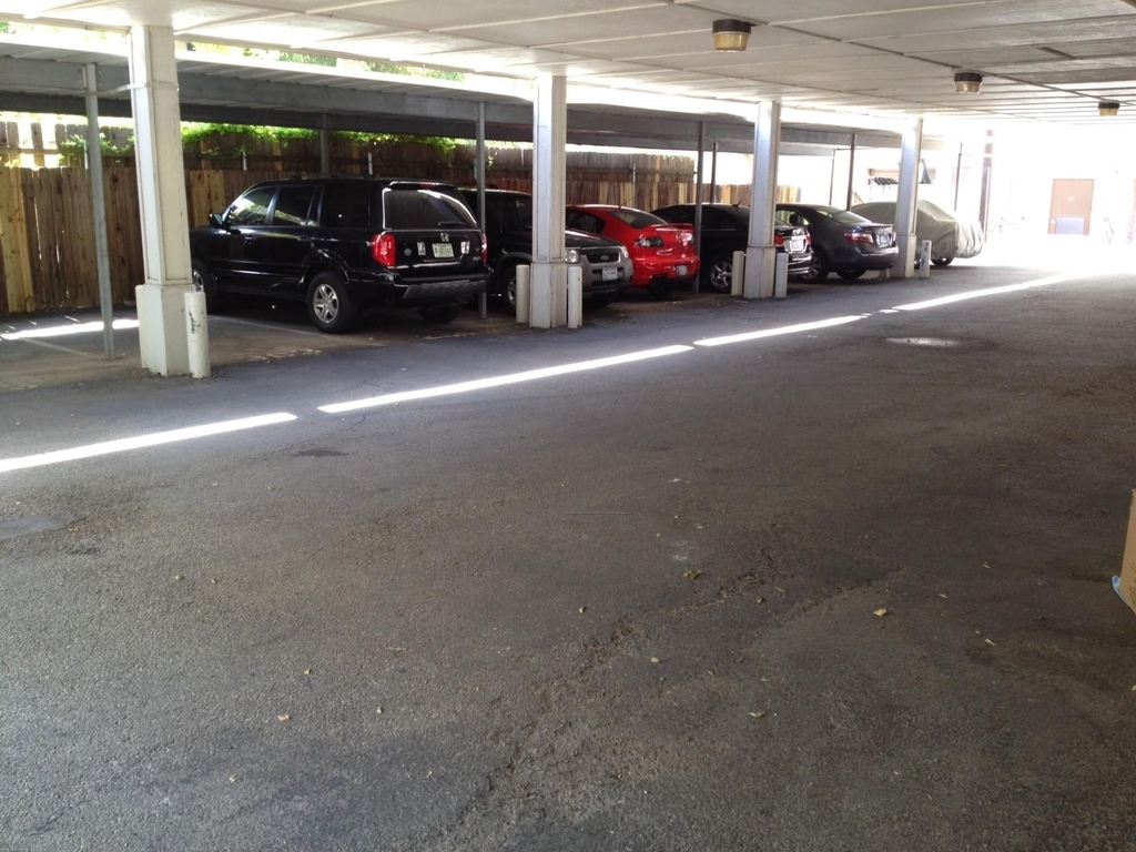 715 W 22 1/2 St - Photo 1
