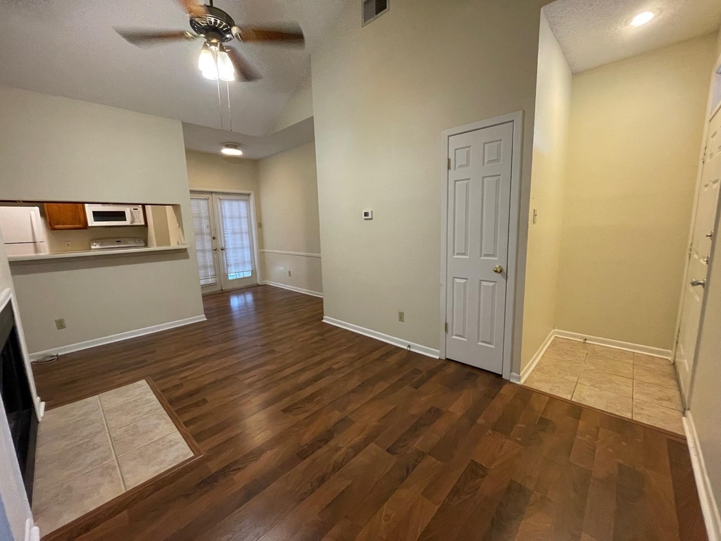 715 W 22 1/2 St - Photo 4