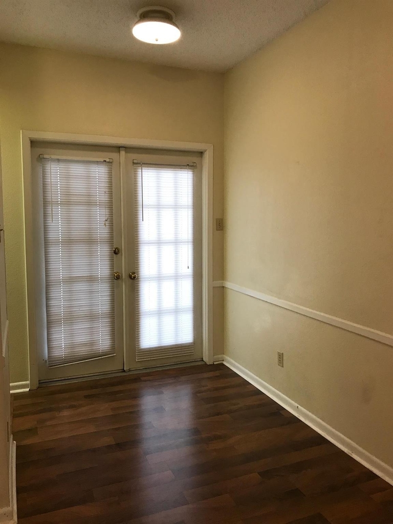 715 W 22 1/2 St - Photo 6