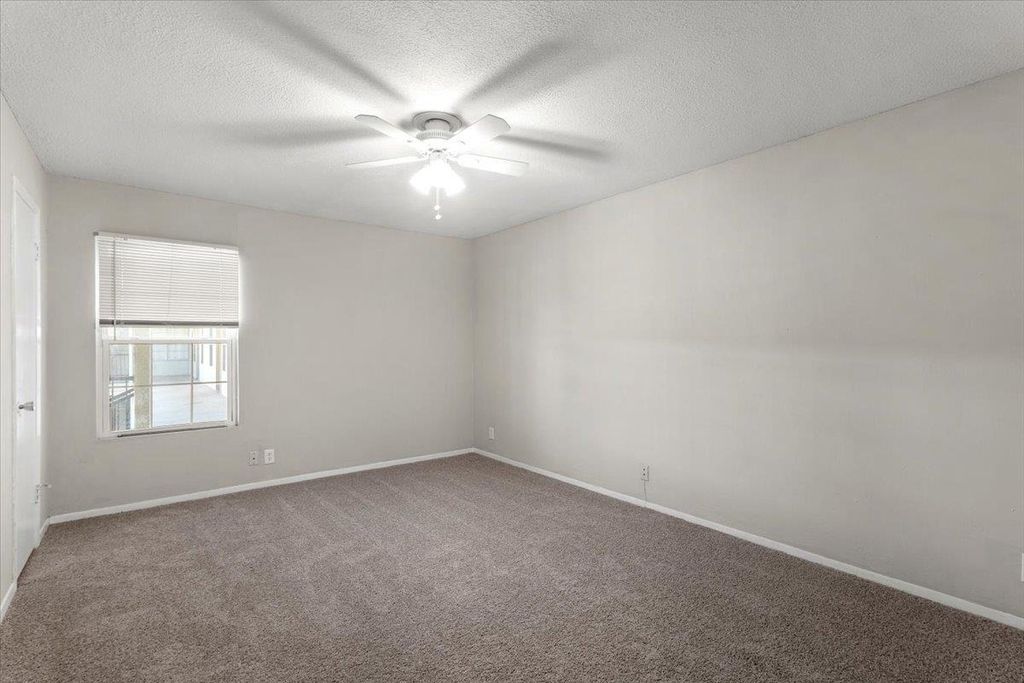 910 Duncan Ln - Photo 20