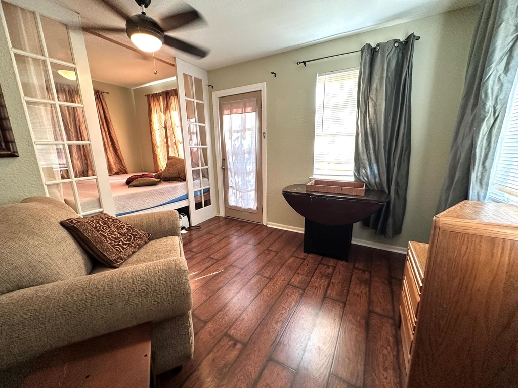 103 Yucca Dr - Photo 6