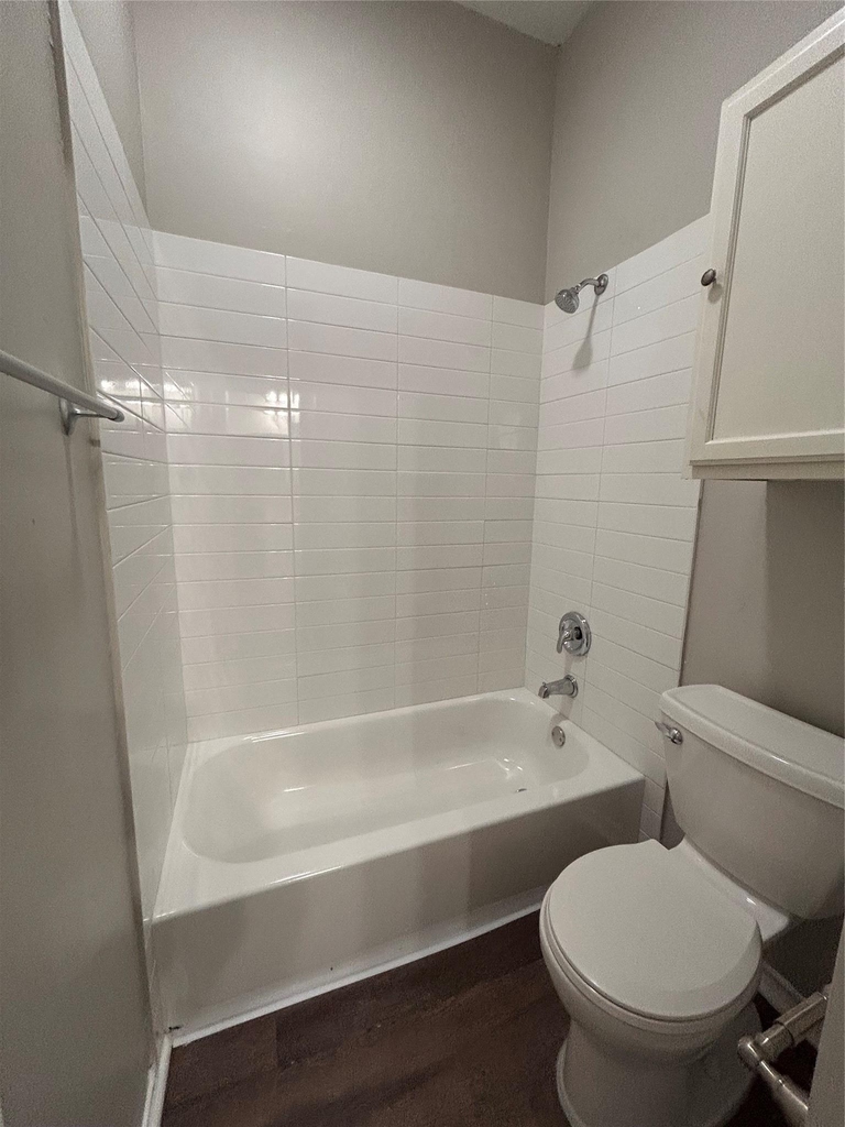 2814 Nueces St - Photo 6