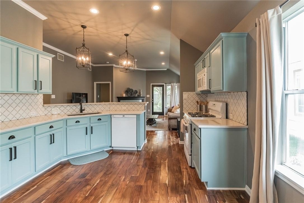403 Rosedale Blvd - Photo 6