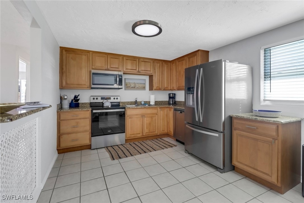 751 100th Avenue N - Photo 10