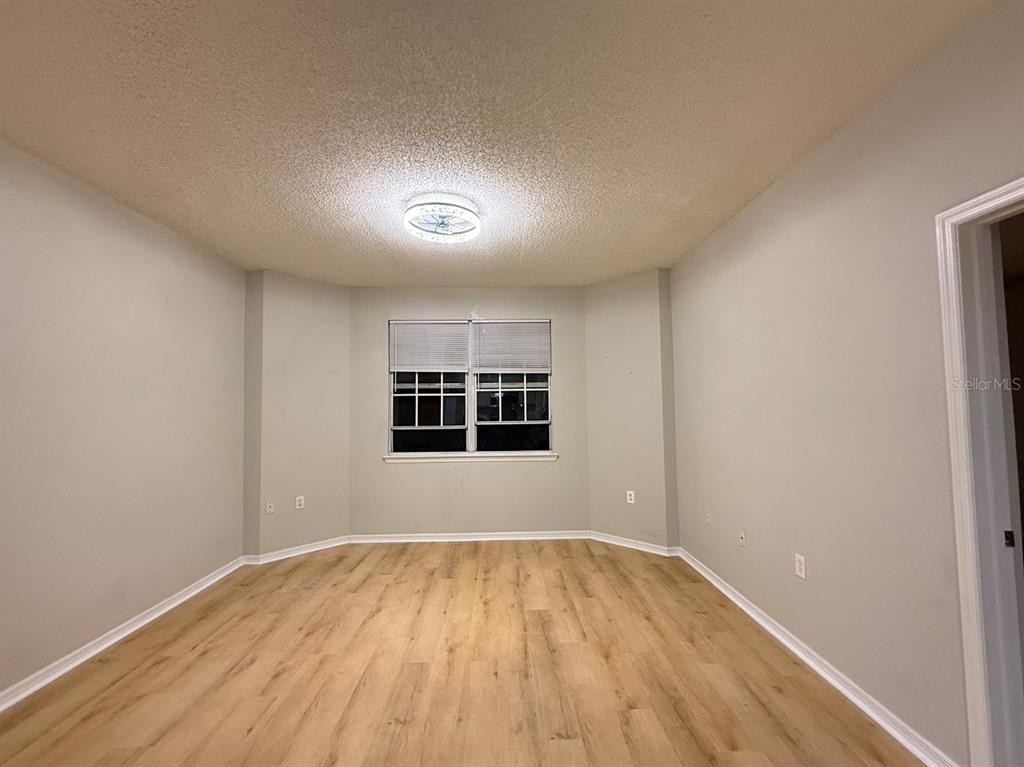 10831 Windsor Walk Drive - Photo 2