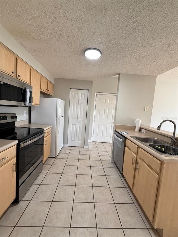 10831 Windsor Walk Drive - Photo 6