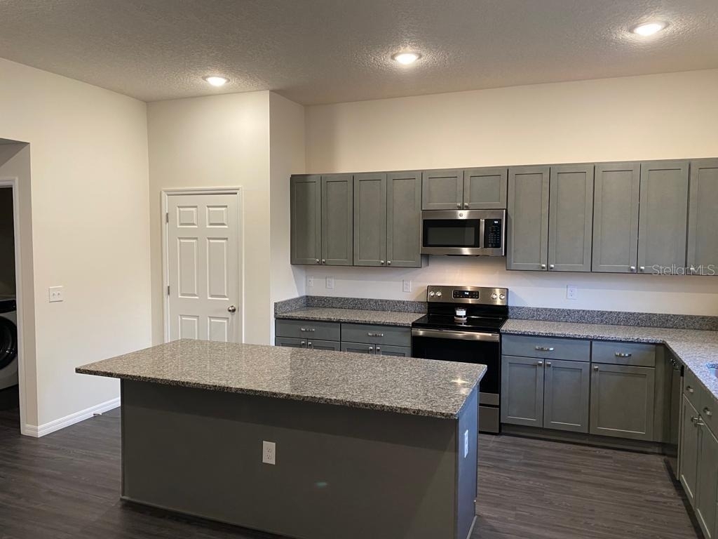 945 Luna Terrace - Photo 1