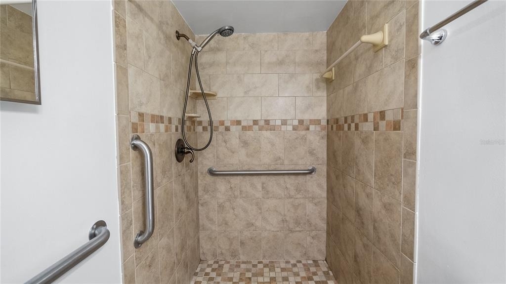 821 Pennsylvania Avenue - Photo 16