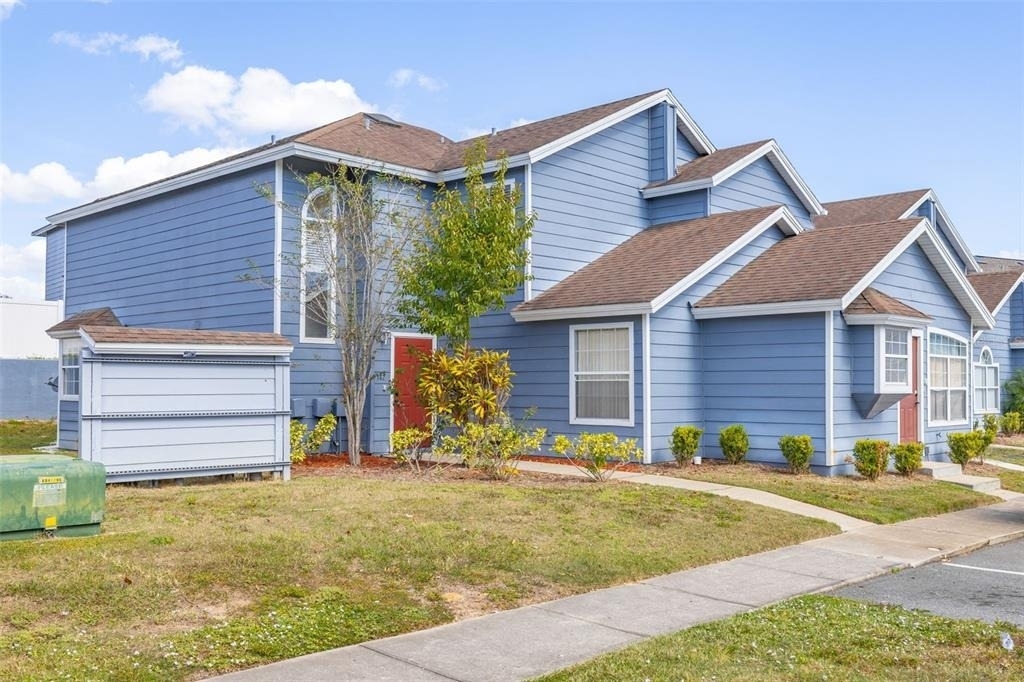 142 Mango Drive - Photo 0