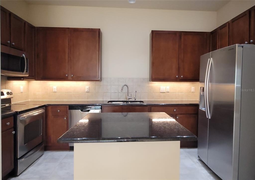 1028 Kilkenny Lane - Photo 11