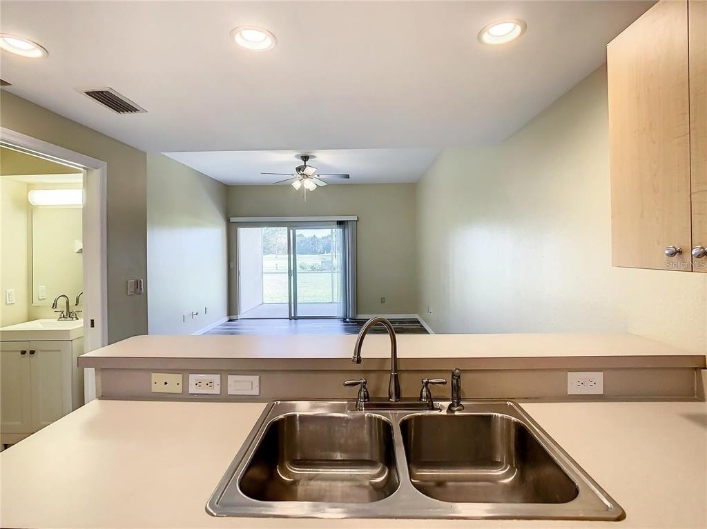 1196 Rio De Janeiro Avenue - Photo 7