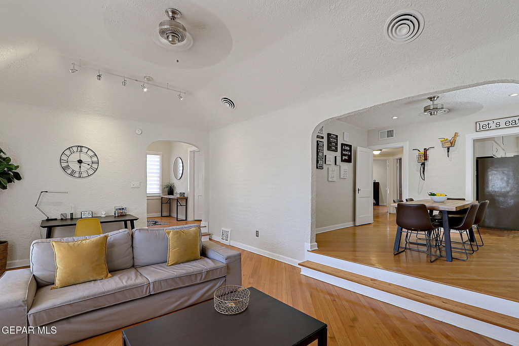 1104 Madeline Drive - Photo 9
