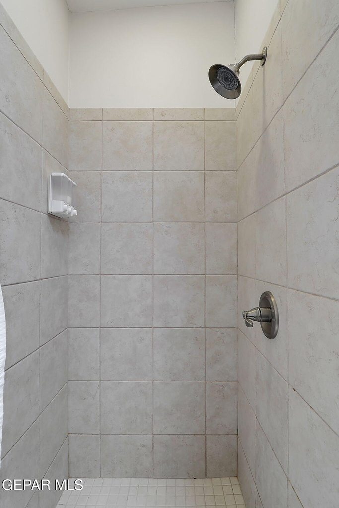 1104 Madeline Drive - Photo 37