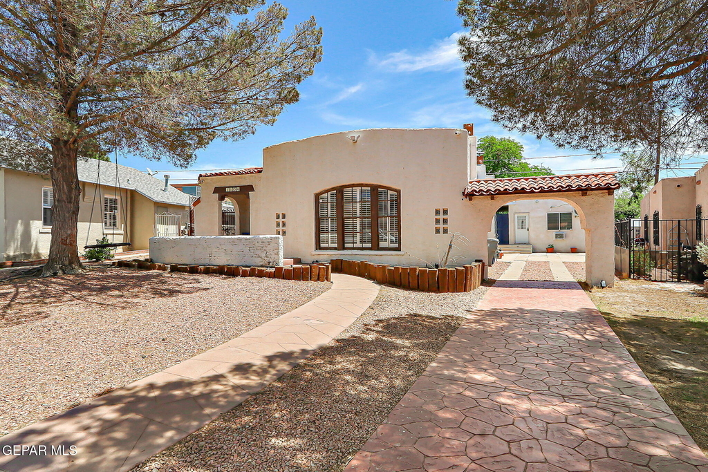 1104 Madeline Drive - Photo 2