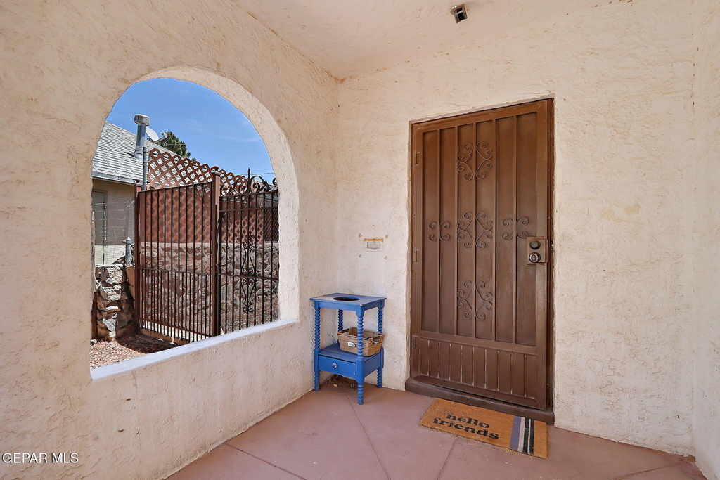 1104 Madeline Drive - Photo 4