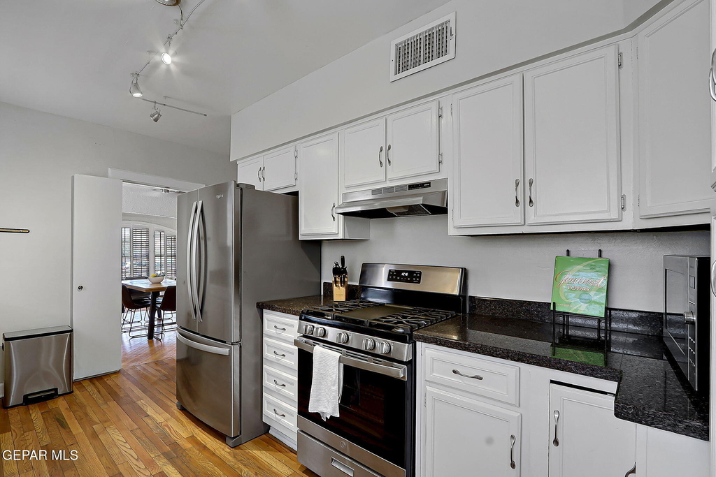 1104 Madeline Drive - Photo 19