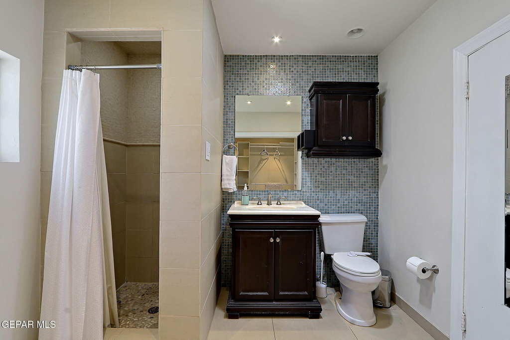 1104 Madeline Drive - Photo 27