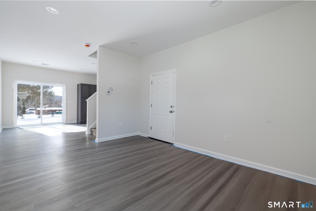 75 High Street - Photo 3