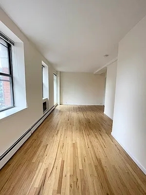201 East 12th Street - Photo 3