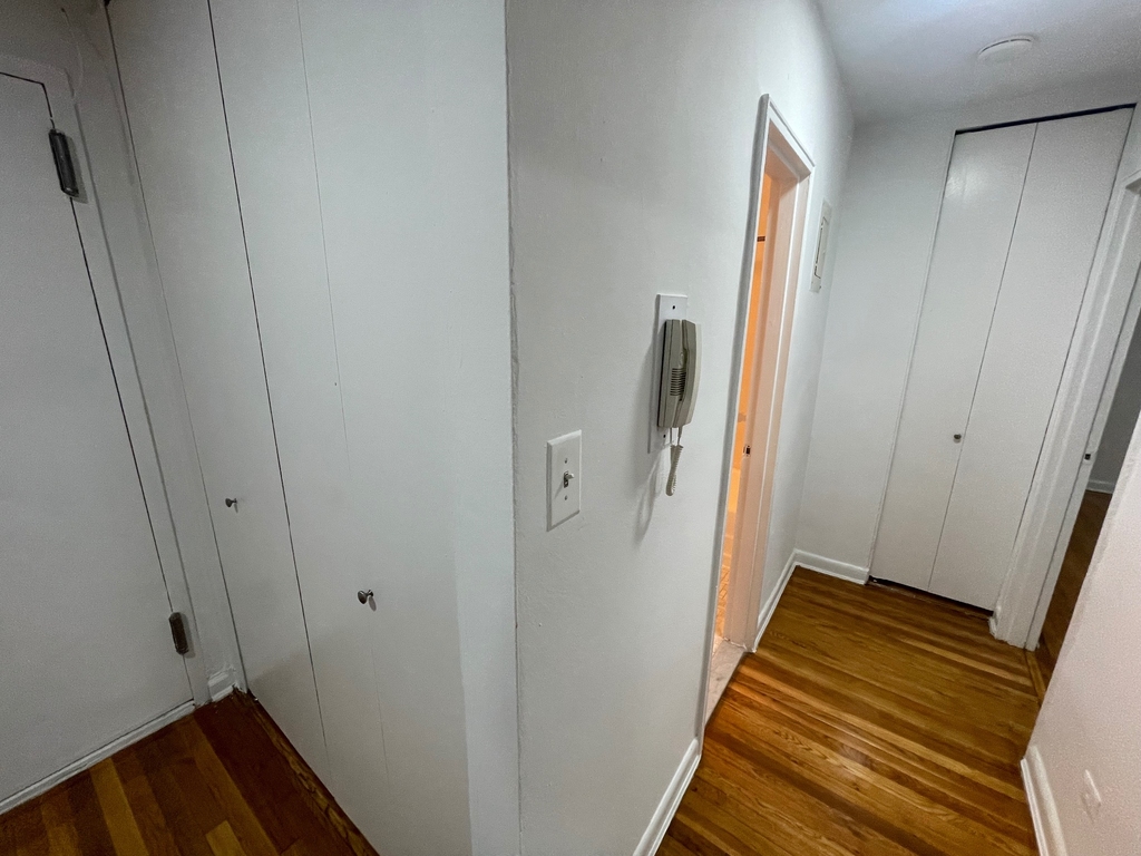 67-15 102nd Street - Photo 14