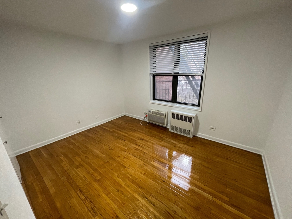 67-15 102nd Street - Photo 17