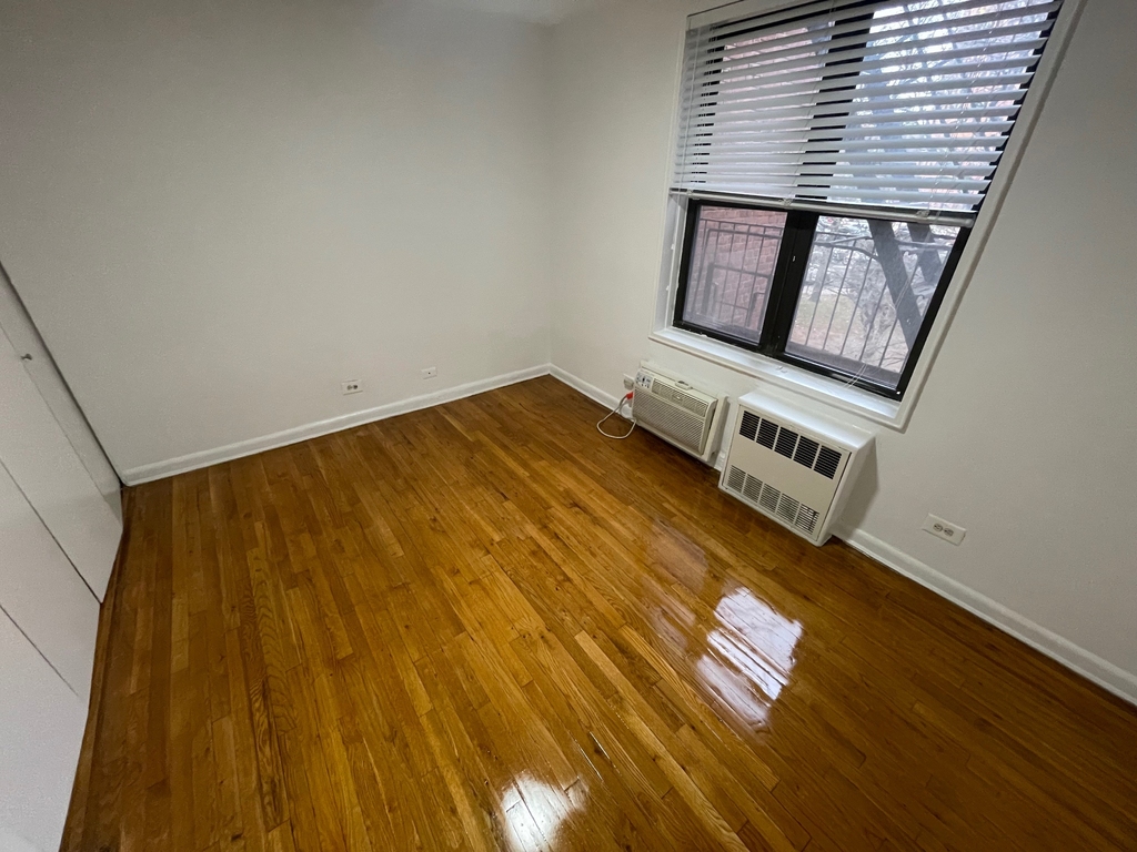 67-15 102nd Street - Photo 18