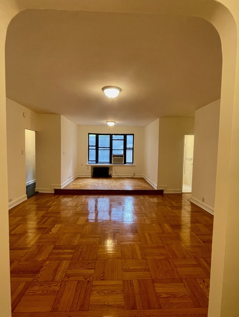 235 East 46th Street - Photo 1