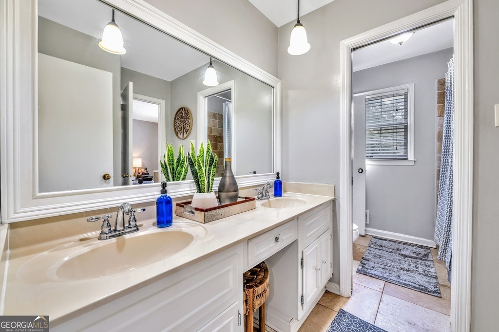 801 Mockingbird Lane - Photo 17