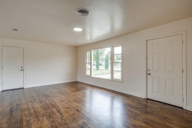 4315 Mackey Drive - Photo 2