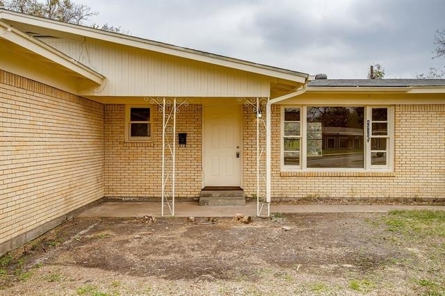 4315 Mackey Drive - Photo 1