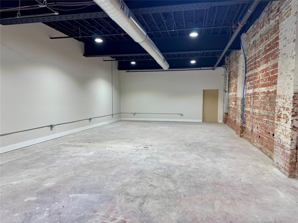 611 W Chickasha Avenue - Photo 1
