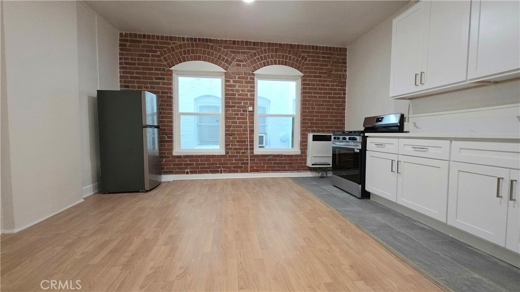 3408 W Sunset Boulevard - Photo 0