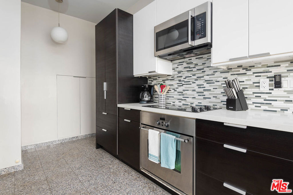 18065 Coastline Drive - Photo 7