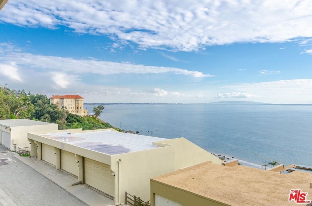 18065 Coastline Drive - Photo 23