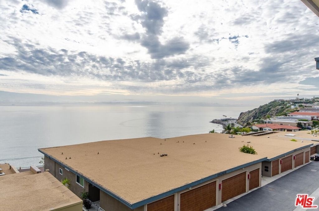 18065 Coastline Drive - Photo 22