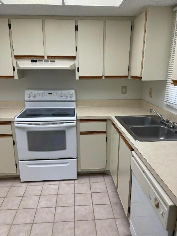 1550 Se Royal Green Circle - Photo 3