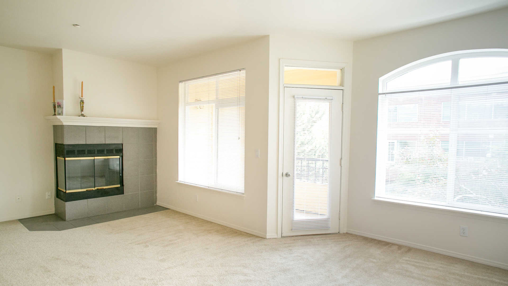 16340 N.e. 83rd Street - Photo 9