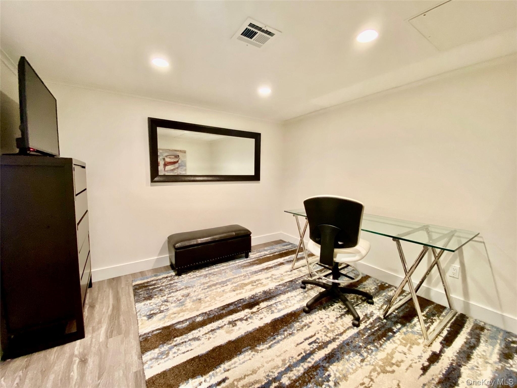 131 6th Street - Photo 6
