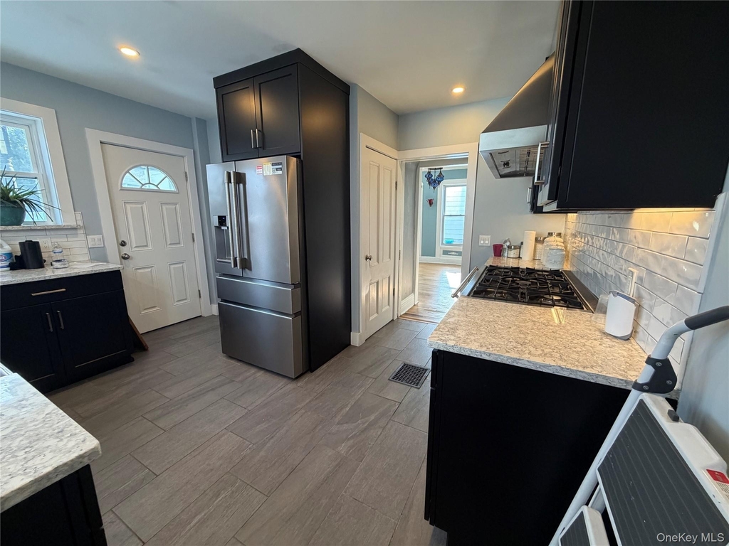 184 Highland Avenue - Photo 14